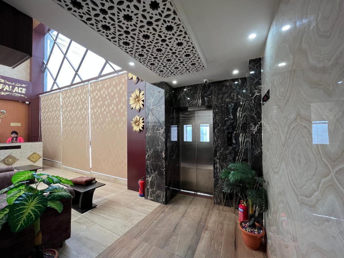 Hotel Kalawati Palace Варанаси Екстериор снимка