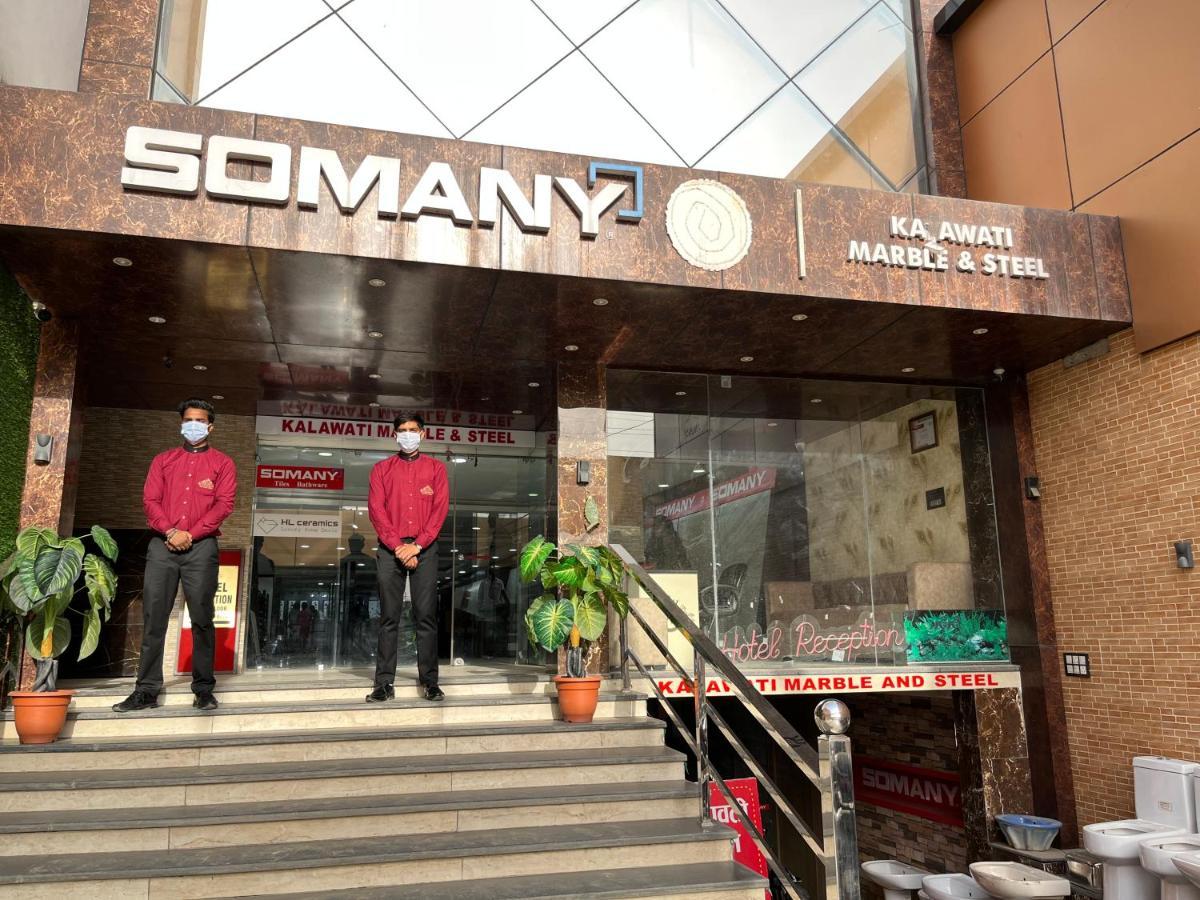 Hotel Kalawati Palace Варанаси Екстериор снимка